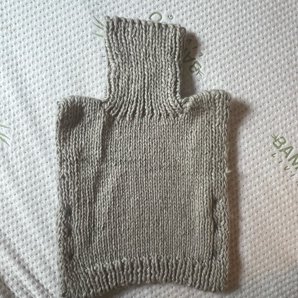 Turtle neck sleevless gray - Picture 3 of 4